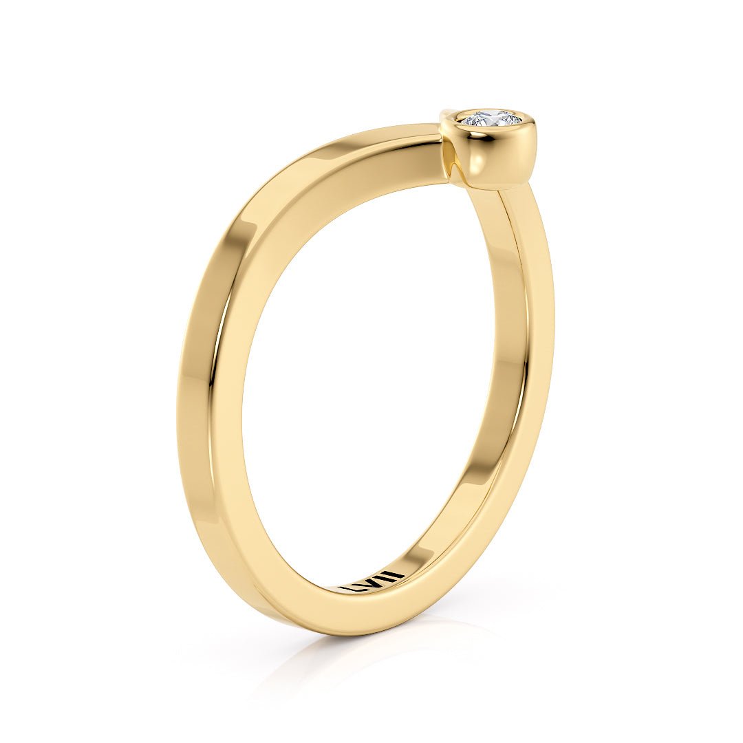 Chevron Wedding Band with a Diamond Point - The Merida Wedding BandWedding BandLVII Fine Jewelry